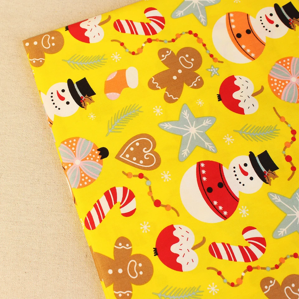 20 Sewing Precut Cotton Christmas Quilting Fabric Scraps Remnants Bundle Squares - Image 4 of 4