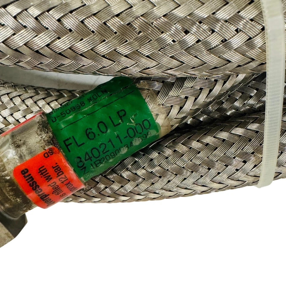 Manguera criogénica de alta presión Leybold FL 6,0 HP, 20 pies Foto 2 de 4