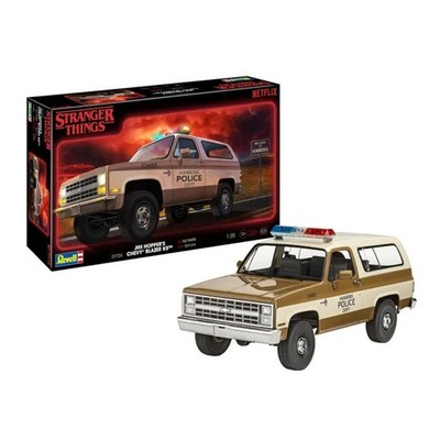 Stranger Things Jim Hoppers 1985 Chevy Blazer K5 1:25 Modellbausatz Revell 07724