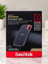 SanDisk Extreme Portable SSD 1TB USB-C 1050MB/s SDSSDE61-1T00-G25 NEW