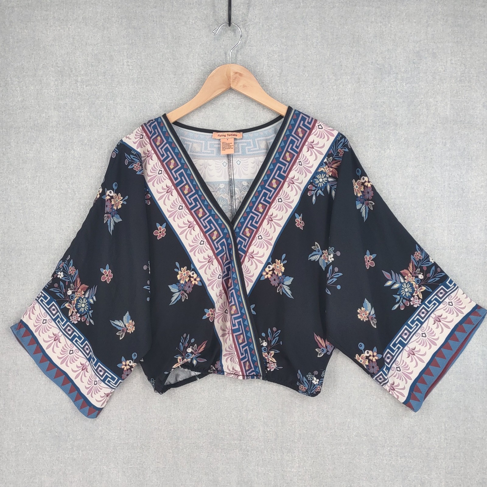 Flying Tomato Kimono Top Womens Small Black Boho Floral Blouse Wide Sleeve Crop