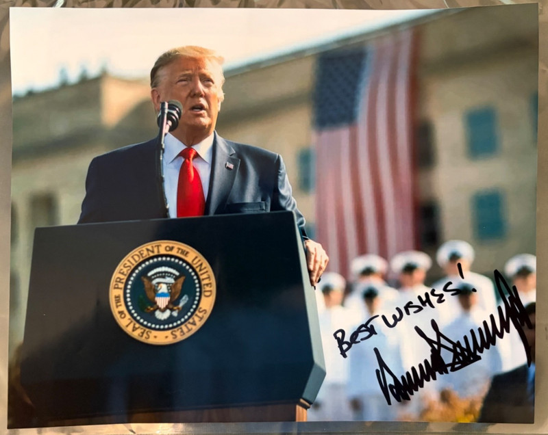 SIGNED President Donald Trump 8x10 Photo Autographed Picture w COA 