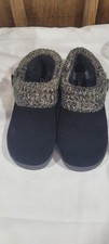Clarks Women's Knit Scuff Slipper, Black, 6 M US