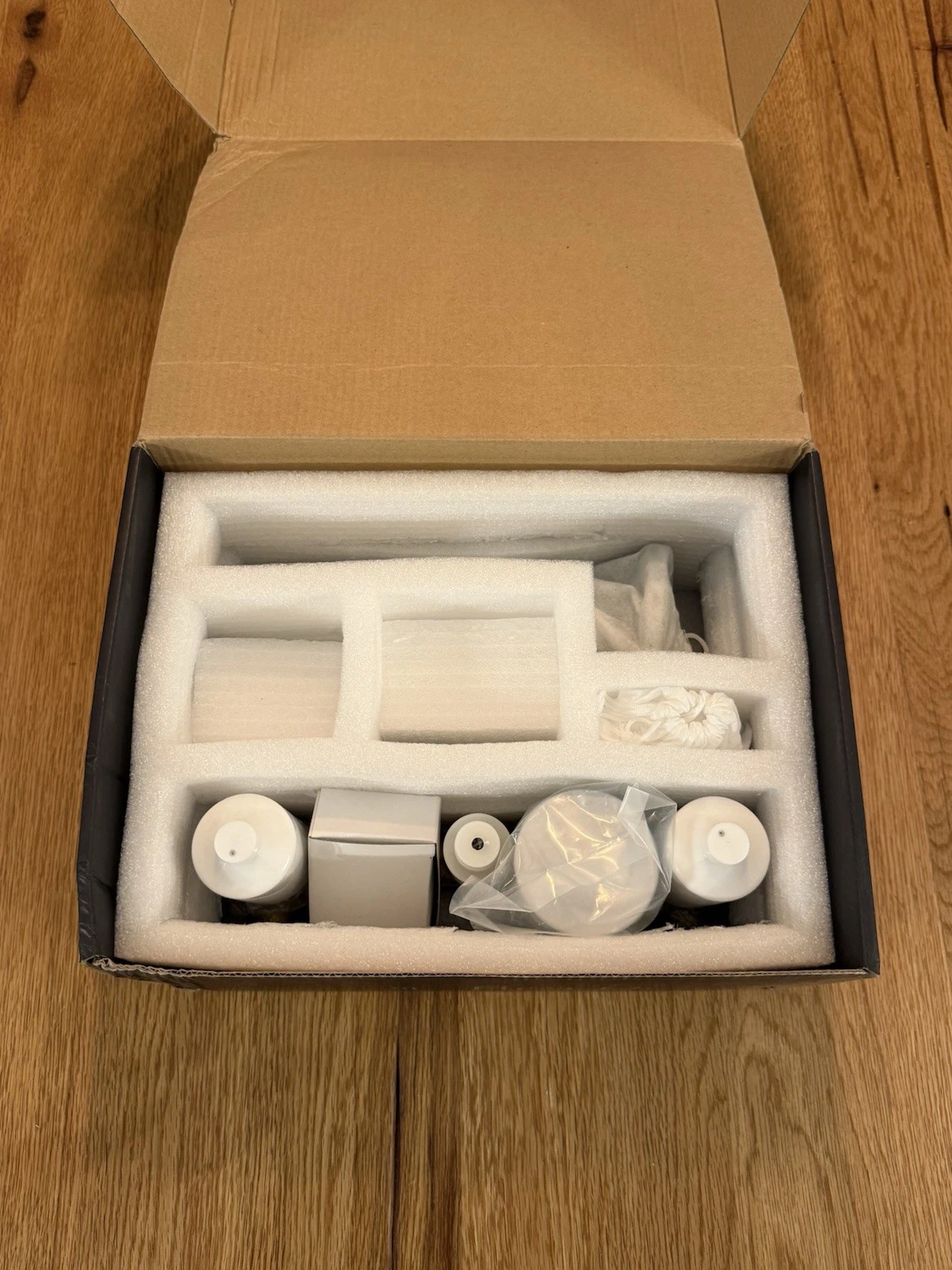Frontline Aquaflow Tap Vido Wall Mounted 3 Hole Basin Mixer - Brand New Boxed 2