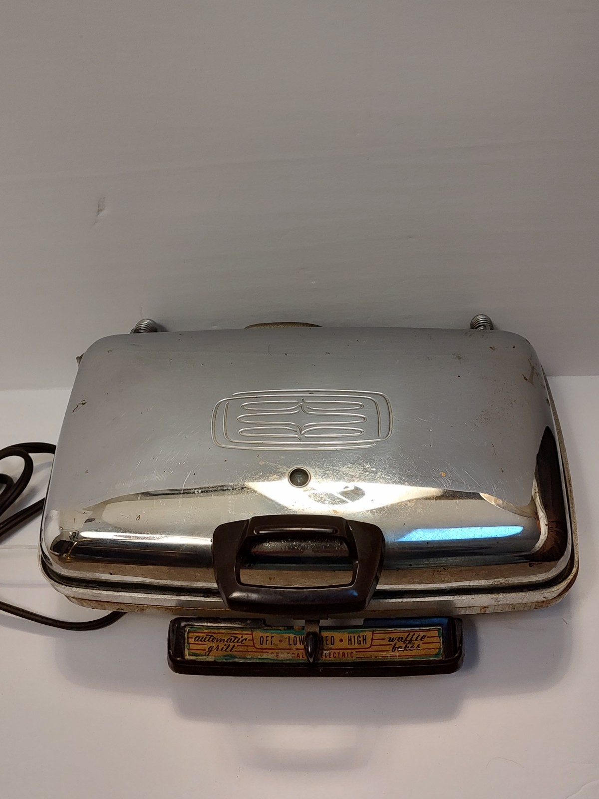 Vintage GE Chrome Automatic Grill Waffle Baker 14G42