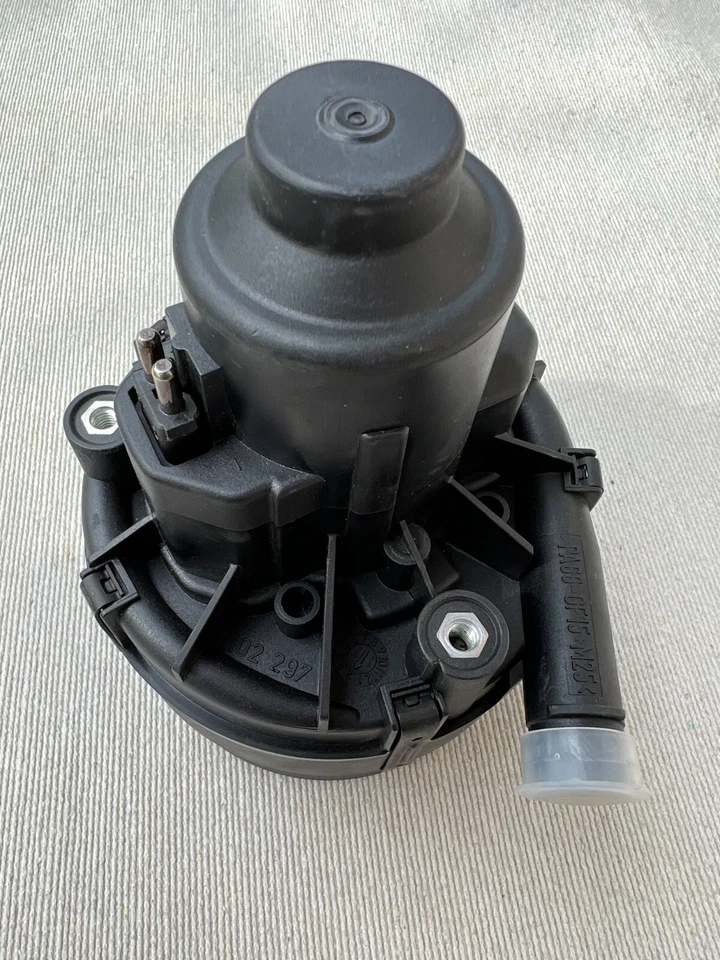 Nueva bomba de aire secundaria AUDI A4 Avant A6 Allroad 4B 8D B5 C5 RS4 97-05 078906601H Foto 2 de 4