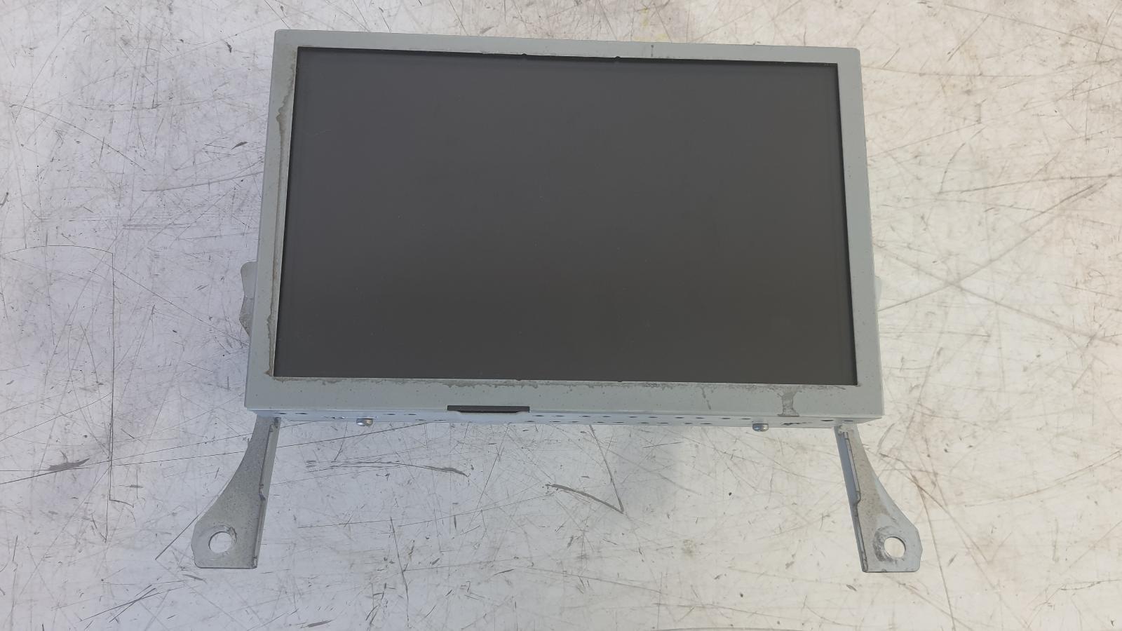 2013-2015 F250/F350 FRONT DASH SCREEN; PART #DC3T-18B955-FC; 8'' TOUCH