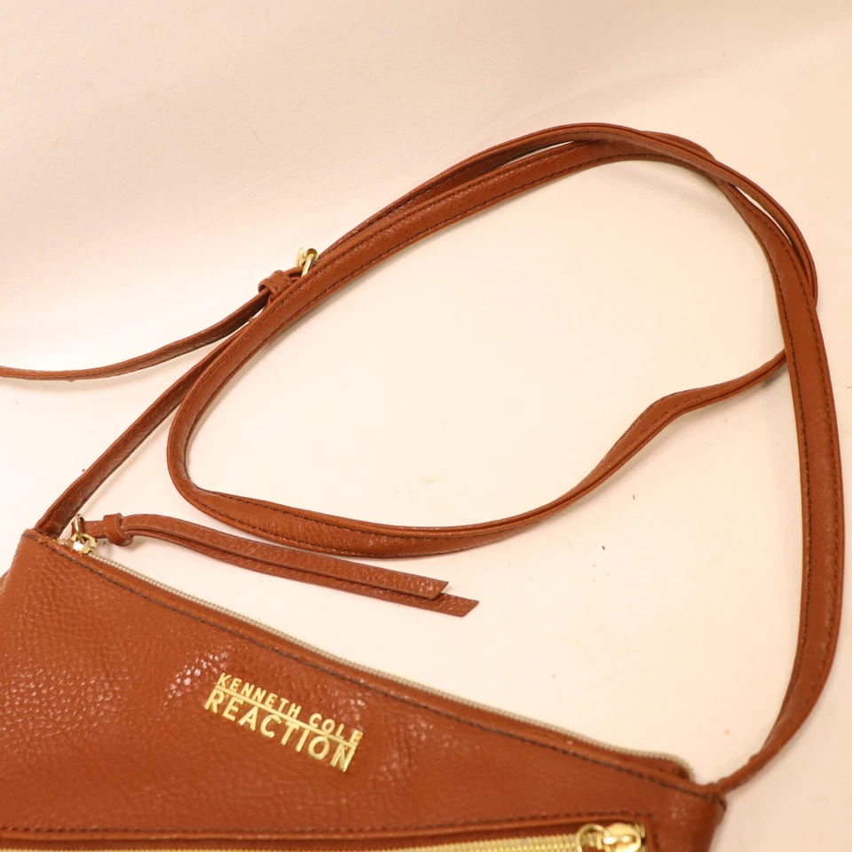Bolso Bandolera Kenneth Cole Reaction M Marrón Imitación Guijarro Cuero Cremallera Ajuste Foto 4 de 4