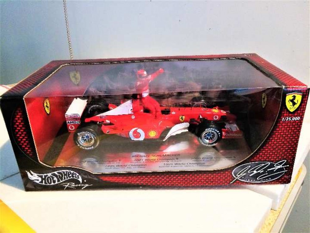 Excellent! Hot Wheels 1/18 FERRARI F2002 Ferrari Limited Edition