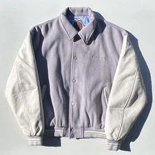 Discord High Varsity Jacket Limited Edition Size Men’s Medium Embroidered Logos