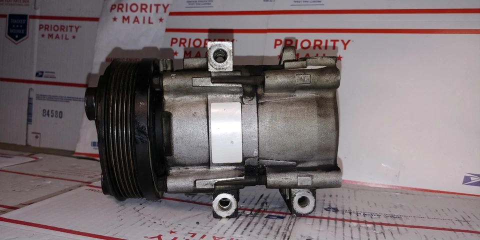 2001 2002 2003 2004 01 02 03 04 Ford Escape Mazda Tribute 2,0 L compresor de aire acondicionado OEM Foto 4 de 4