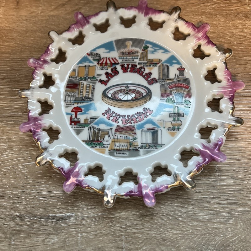 Las Vegas Nevada Souvenir Plate Vintage