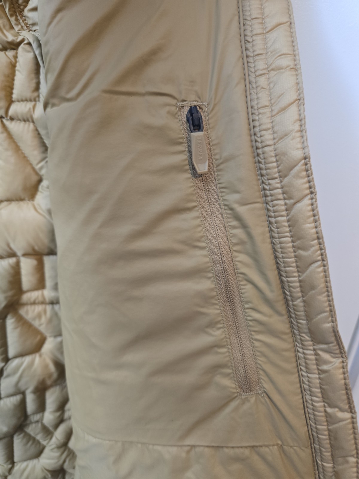 NEW Adidas Terrex XPR LF Hiking Jacket Primaloft Tan Men's Size L JL9750 image 10