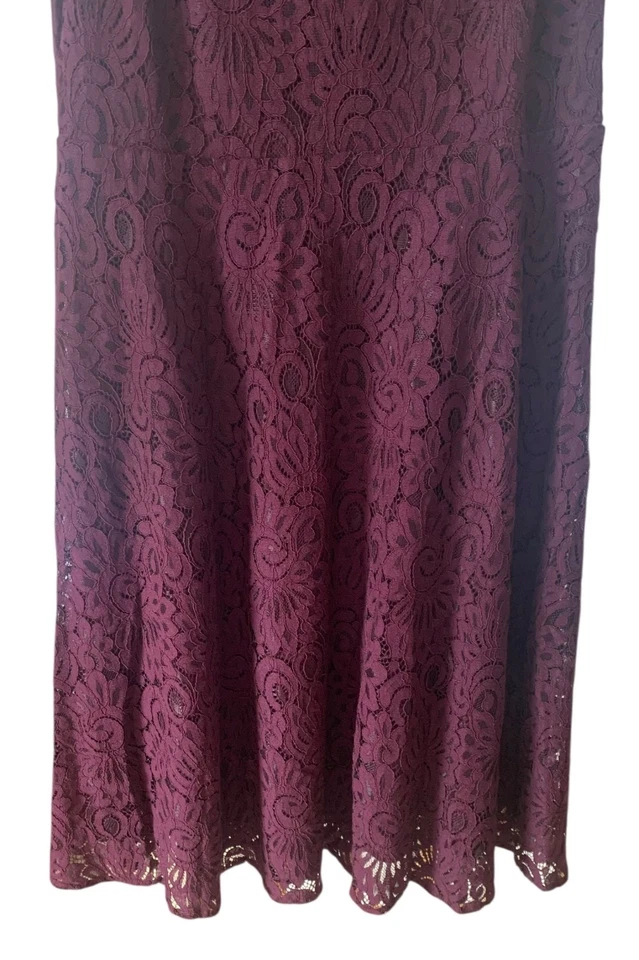 Vestido WHITE HOUSE BLACK MARKET Borgoña Sin Mangas Encaje Ajuste-N-Flare Nuevo con Etiquetas Talla 10 Foto 4 de 4