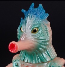 Bullmark Return of Ultraman Mister Alien Retro Color Sofubi
