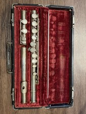 VINTAGE Arnold Flute with Hard Case, Good condition 