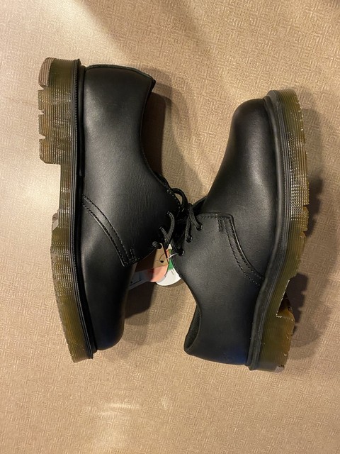 mono 1461 slip resistant