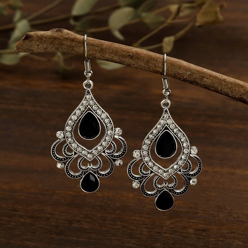 Gorgeous Women Ancient Bohemian Earrings Crystal Hollow Baroque Flowers 1503 - Image 2 of 4