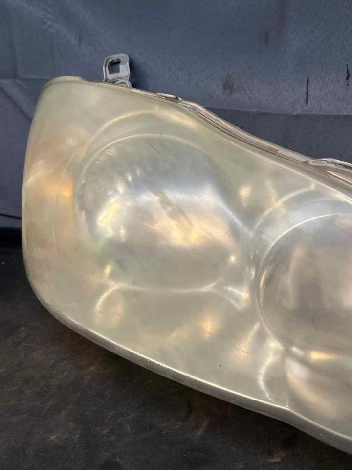 Fits 2003-08 Toyota Corolla Right Headlamp OEM:8111002360 Foto 2 de 4