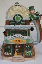 Blue Sky Clayworks “Lucky Pint Pub” Tealight Candle House St Patrick's Day NWT