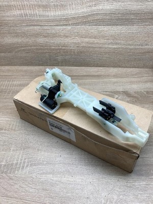 82655 G2700 82655G2700 Front door exterior handle/bracket Fits for Hyundai Ioni