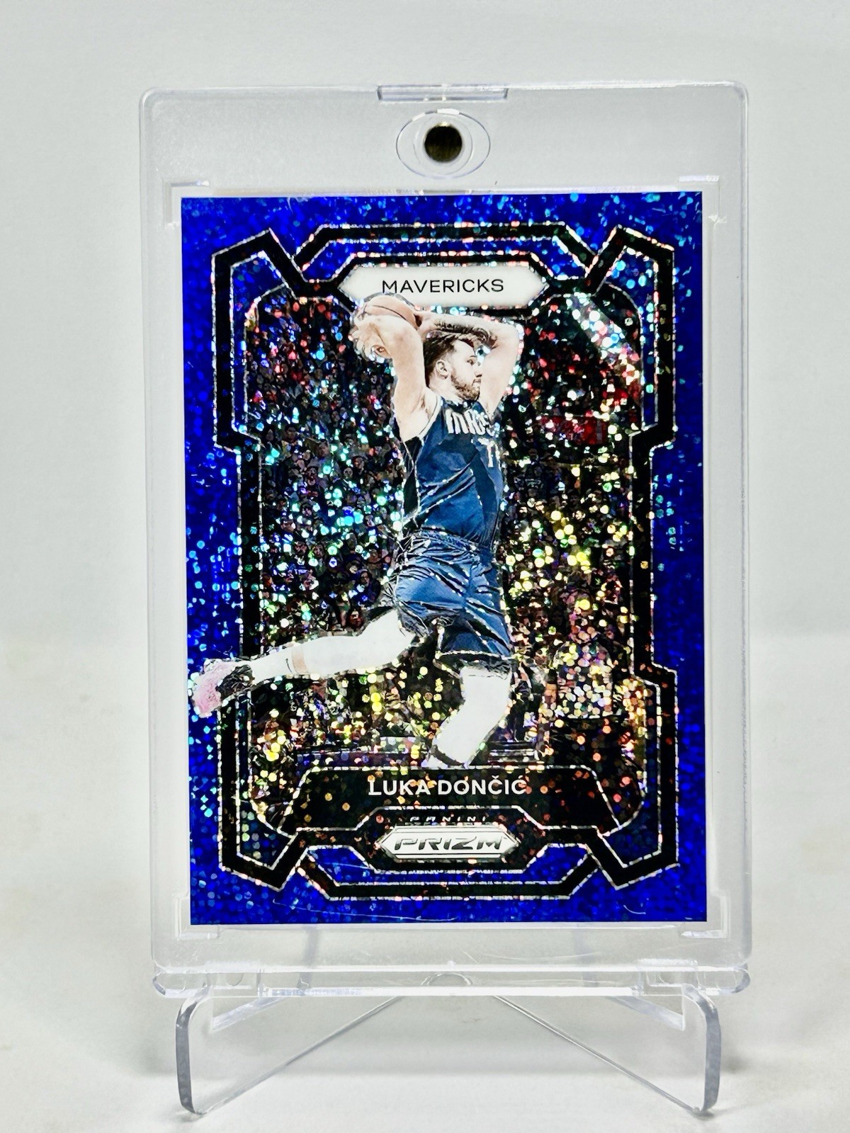 2023-24 Panini Prizm Luka Doncic #110 Blue Sparkle Prizm Mavericks /144