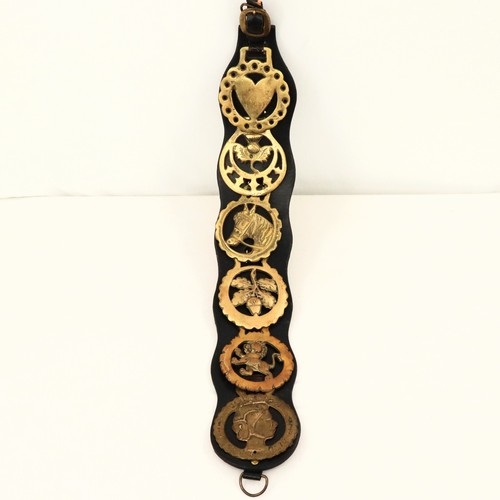 VTG English Horse Brass Martingale 6 Medallion Leather Strap 1977 Jubilee