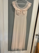 Vintage VANITY FAIR Pink Sheer Bodice Long Nylon GODDESS Nightgown Sz 34