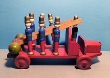 ANCIEN JEU DE Quilles Petits Soldats en bois sur Attelage avec Cheval EUR 30,00 - FR
