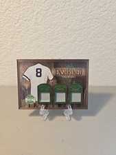 2025 Leaf Bronx Legacy Yogi Berra 5/5 Triple GU Relic Enshrined Green