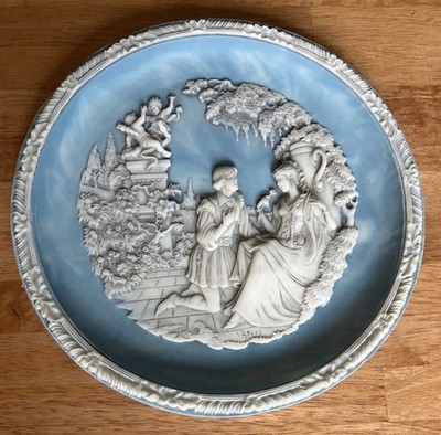 Incolay: The Love Sonnets Of Shakespeare Plate ''Shall I compare Thee...'' 9.25'