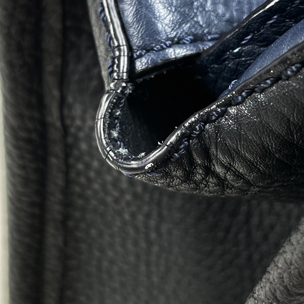 FENDI Celeria Tote Bag 2WAY Shoulder Bag Tote Bag leather Navy blue 7VA269 Women thumbnail 4