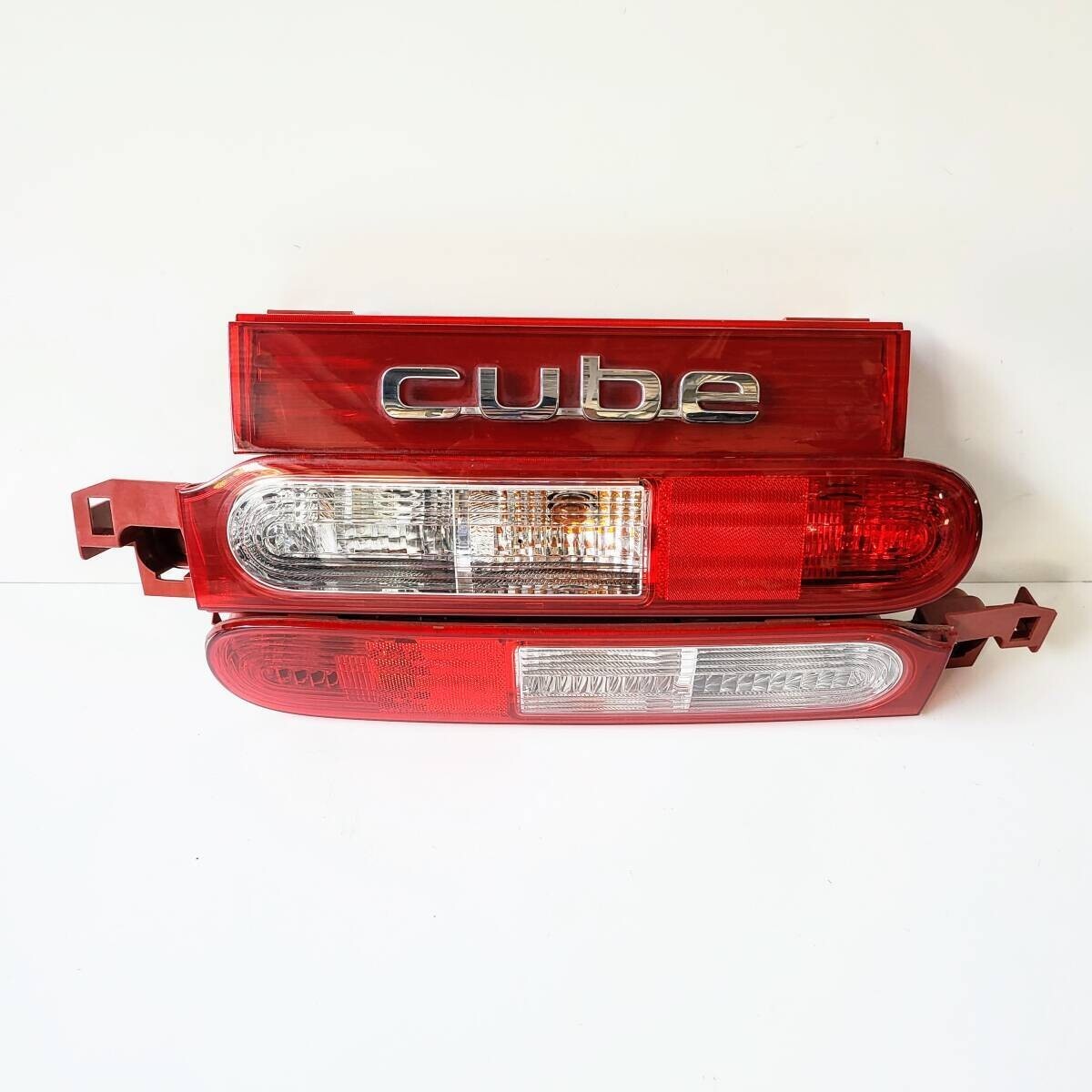 Nissan Cube Z12/NZ12 Genuine Tail Lights Set - JDM OEM