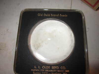 Vintage L.L. Olds Seed Co. Old Gold Brand READER MAGNIFIER ADVERTISE Madison WI