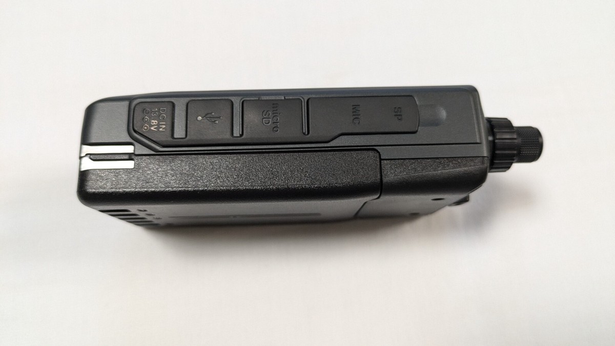 トランシーバー KENWOOD TH-D74 KENWOOD TH-D74が生産終了でショック！ お気に入りのアマチュア