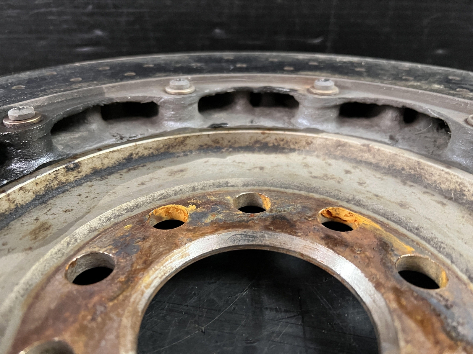 2007 BENTLEY CONTINENTAL GT DRIVER LEFT REAR CERAMIC BRAKE ROTOR ID# 4E0615601N