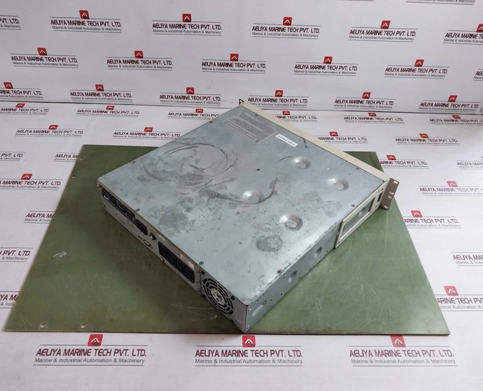 APC SU1400RMI2U Uninterruptible Power Supply 1400VA 950W 6.4A (Not Working) - Image 4 of 4