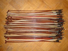 50 alte Geigenbögen - 50 violin bows