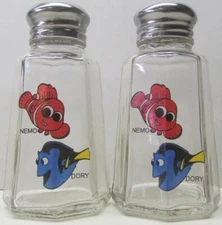 A Nice Set of Nemo & Dory Salt & Pepper Shakers 3¾" Tall