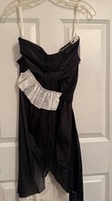NWT Vera Wang straples cocktail dress , black with white ruffle detail . Size: 8