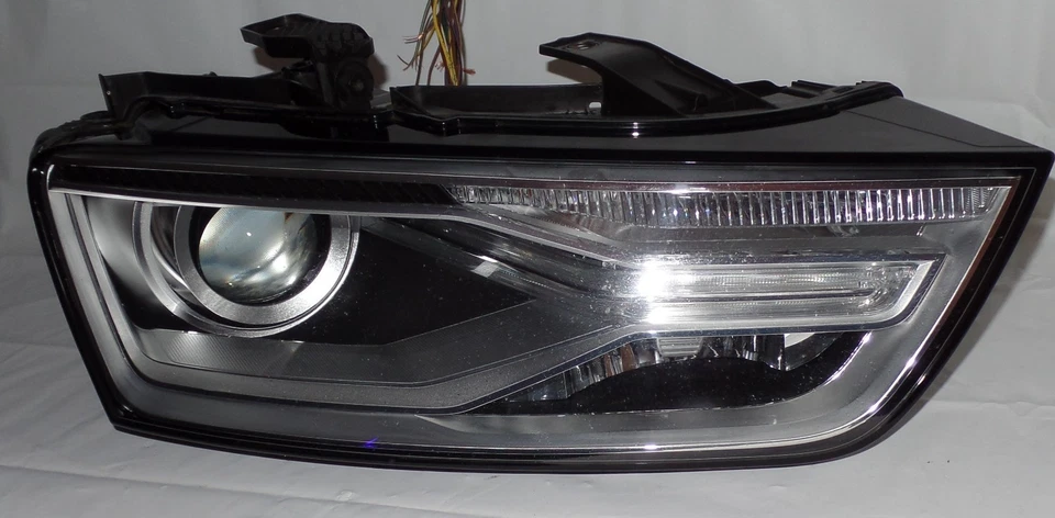 2016-2018 奥迪 Q3 右侧乘客侧灯 氙气 原始设备制造商 8U0 941 006 E — 第 3/4 张图片