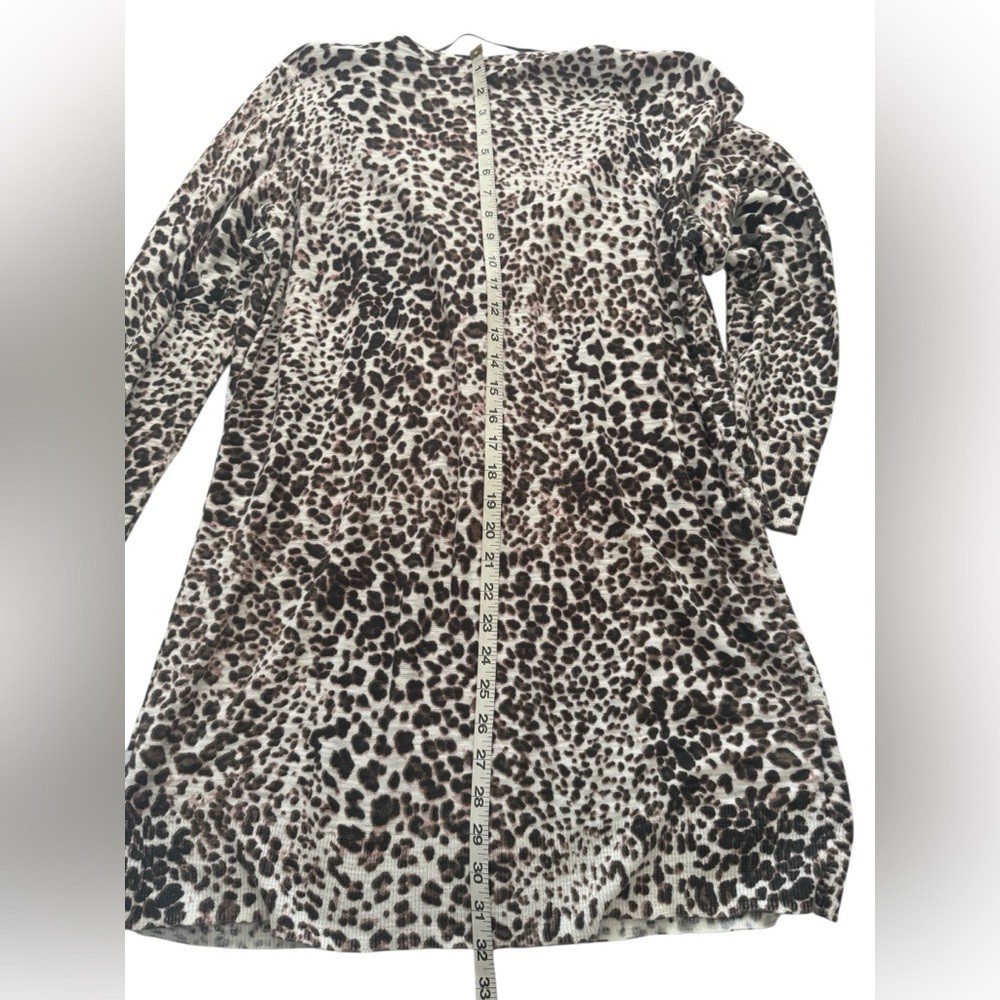 Torrid Leopard Print Button V Neck Lightweight Lo… - image 12
