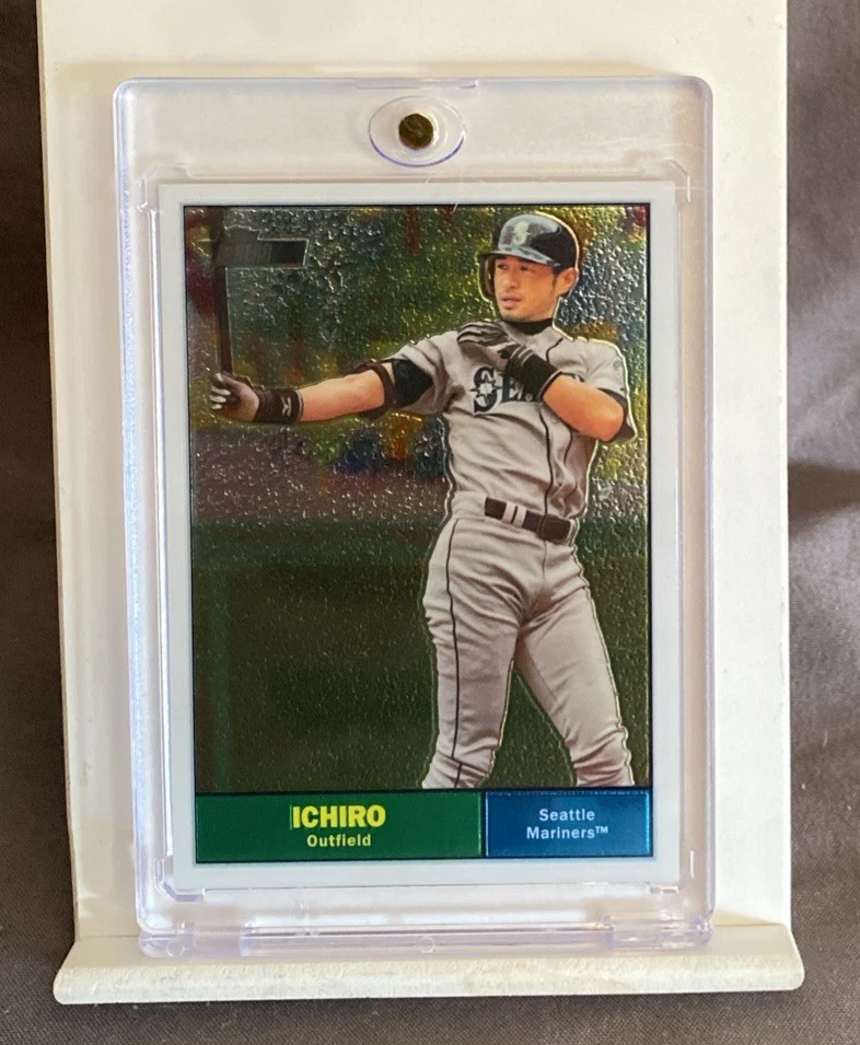 Ichiro Suzuki - 2010 Topps Heritage Chrome - Seattle Mariners 1589/1961 ⚾️ 🏟️ - Image 2 of 4