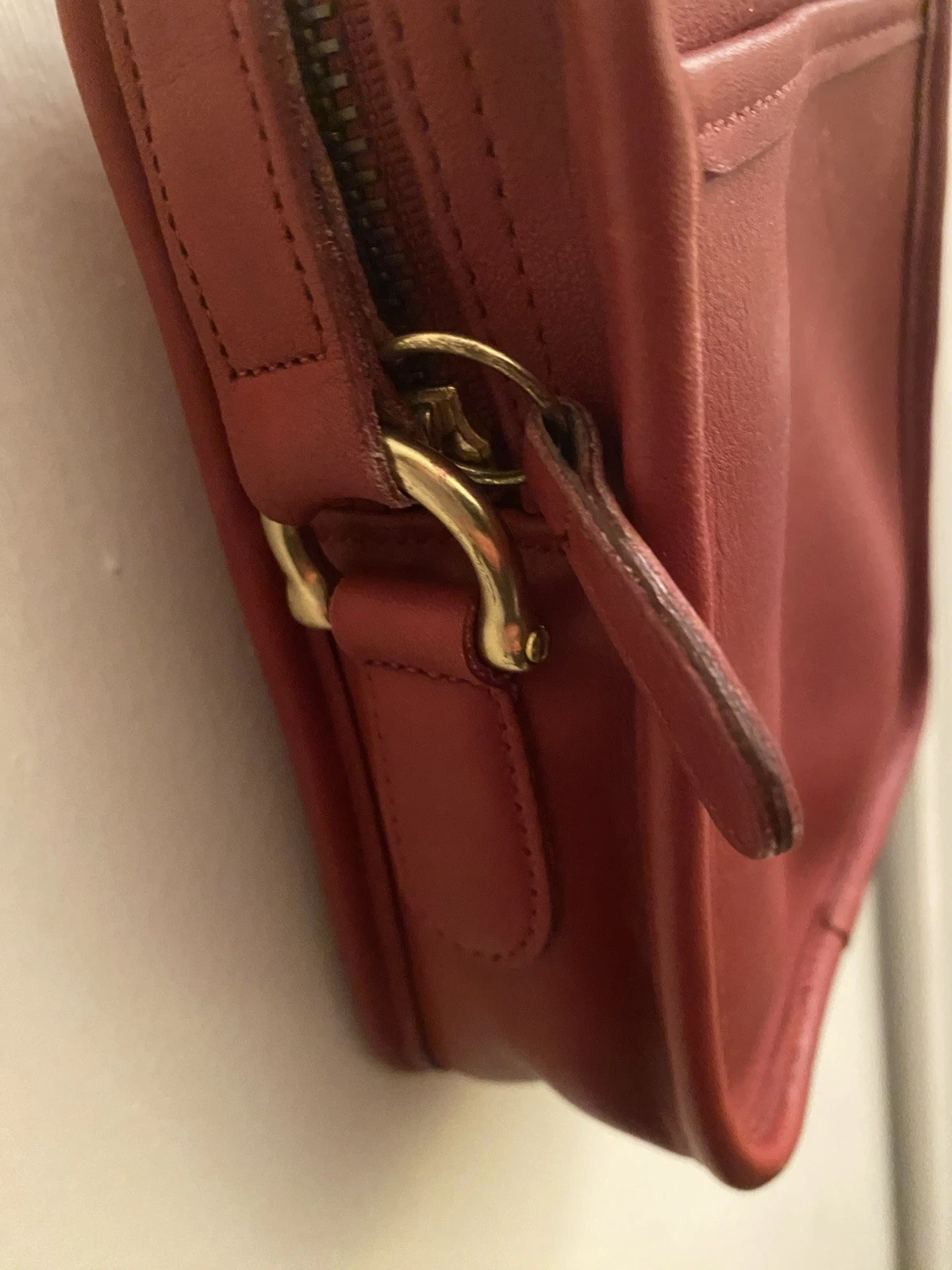 Borsa (fotocamera) kit Coach 1995 vintage usata in ottime condizioni modello 9973 ?ROSSO?