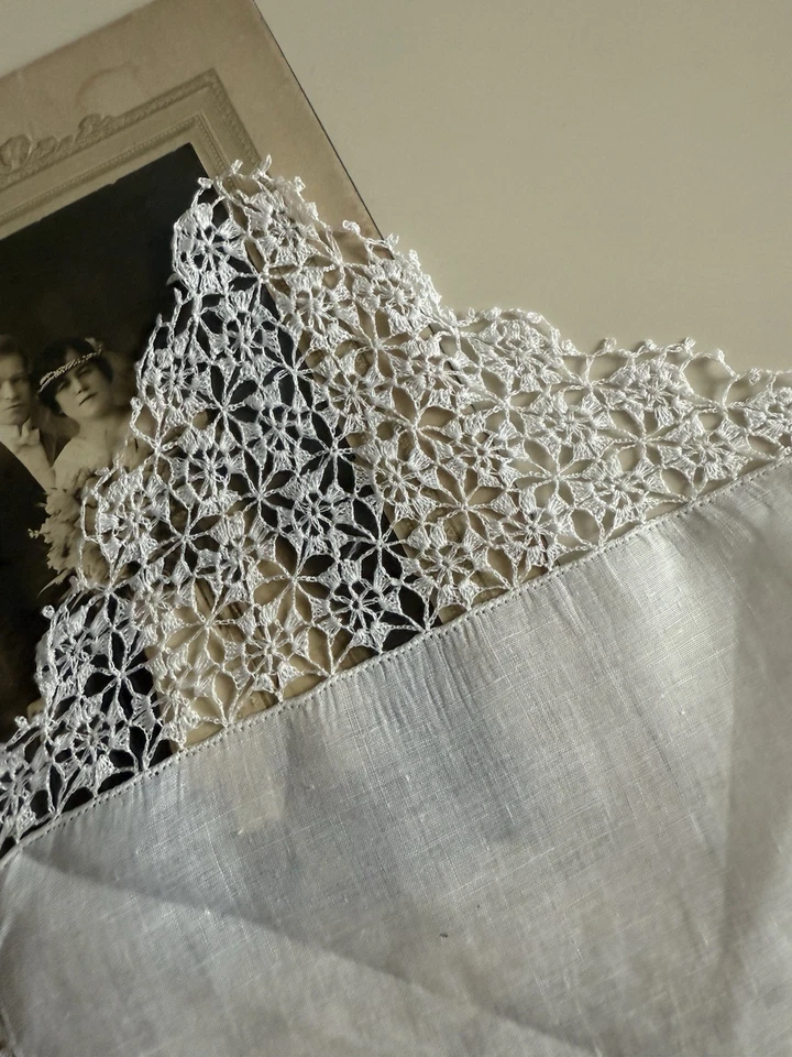 Pañuelo Antiguo Lino Hecho a Mano Borde de Encaje Blanco Victoriano Boda Vintage Foto 2 de 4