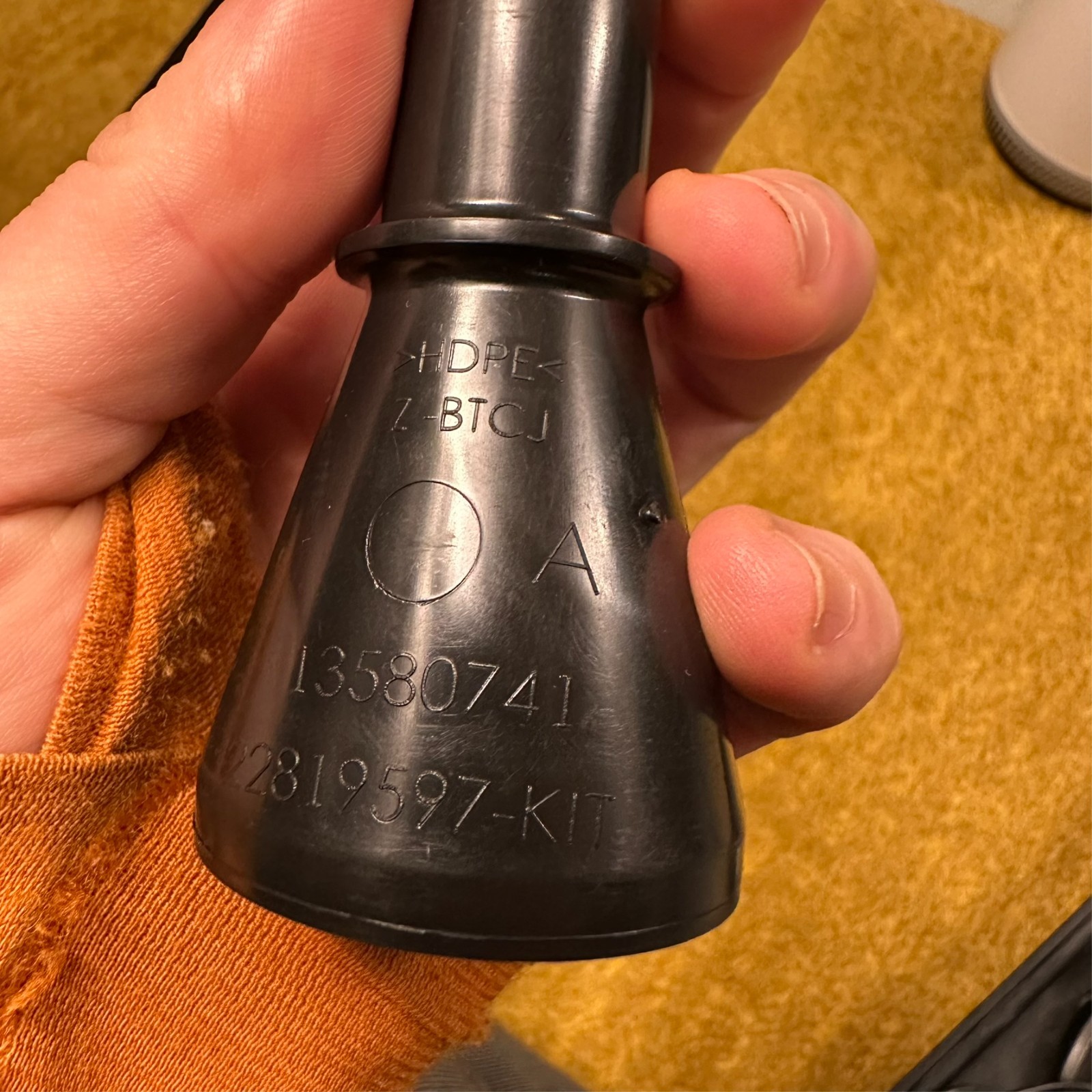 OEM GM GMC Chevy Gas Filler Neck Funnel 13580741 22819597 Chevrolet Silverado