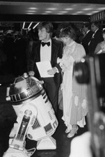 Mark Hamill and his wife Marilou York with R2-D2 1977 OLD PHOTO