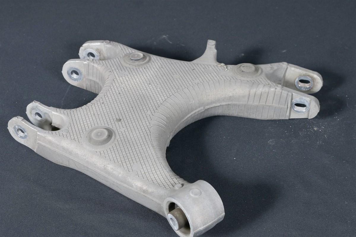 BMW 5er F10 M5 6er F12 M6 Swing Arm Rear Right 2284134 Right Swing 