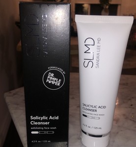 dish scrubber with holder