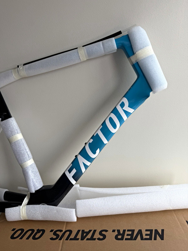 FACTOR Ostro Vam V2 61cm - frame fork seatpost cages pizza box and black inc bar